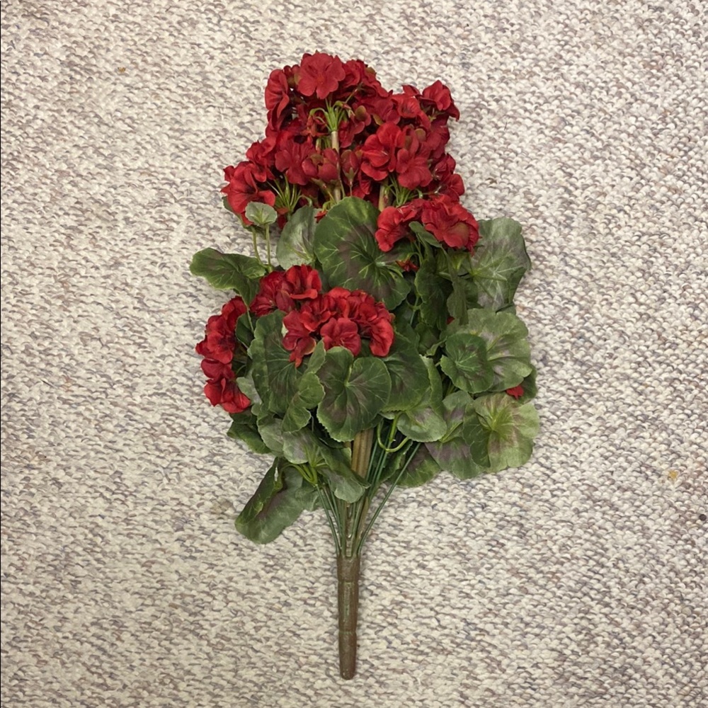 Artificial Red Geranium Bouquet